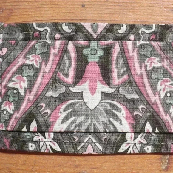 Handmade Paidley Face Mask NEW - Picture 2 of 3